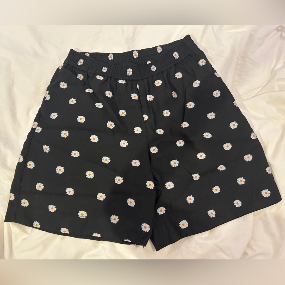 STINE GOYA Black Shorts with White and Orange Floral Design